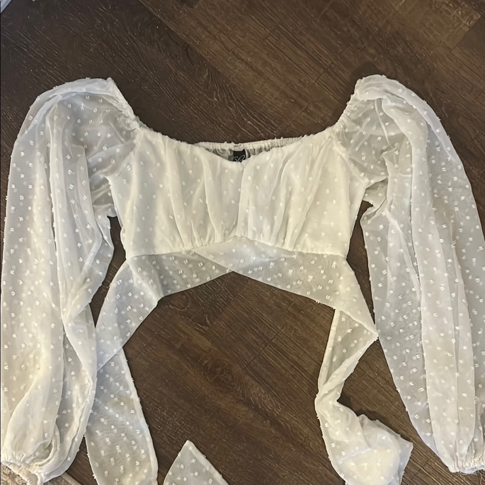 Windsor wrap around top.